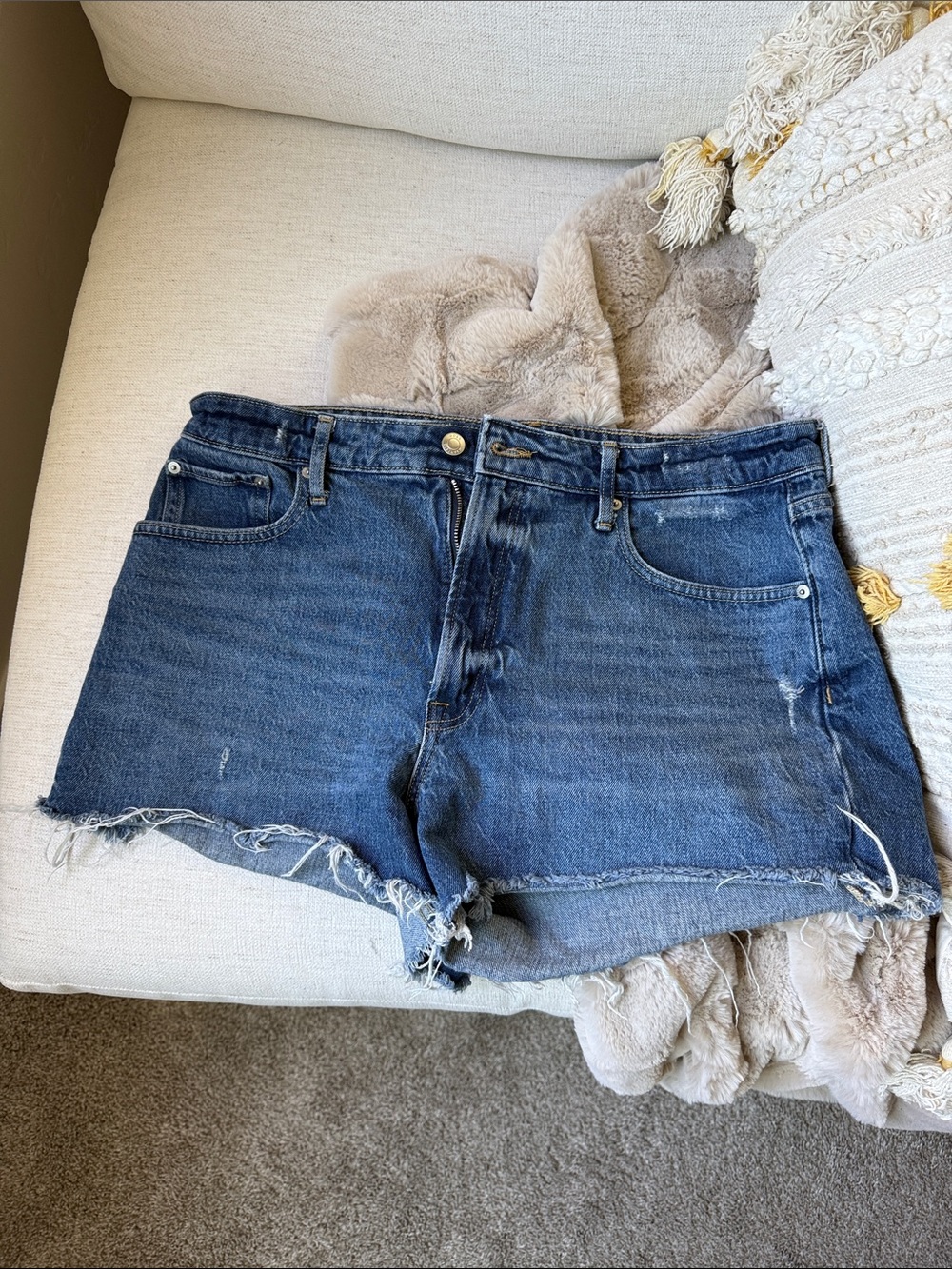 Free assembly High-Rise Distressed Women's Denim Shorts - Blue 14